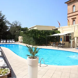 호텔 Adriatica Ambienthotels 4*