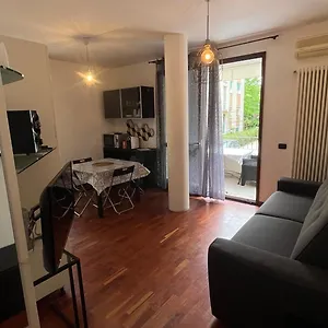 Residenza Del Parco Renzi Con Terrazza * Rimini