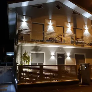 Apartment Miramare *