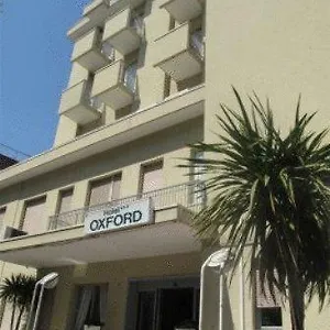 Hotel Oxford 3*